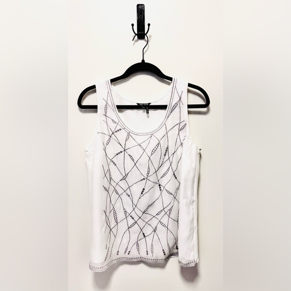 NIC+ZOE White Double Layer Tank Top w/ Grey/Black Intricate 3D Design Texture🤍 - Picture 2 of 7